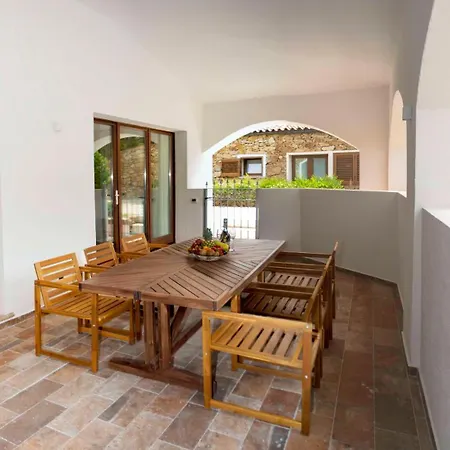 Splendide A Schiera - Holiday home